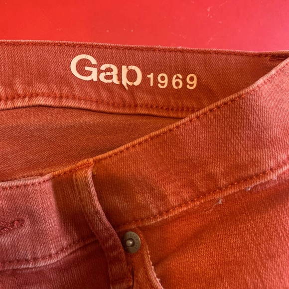 Rust Red “Resolution True Skinny” Jeans  { Gap } - Picture 5 of 10